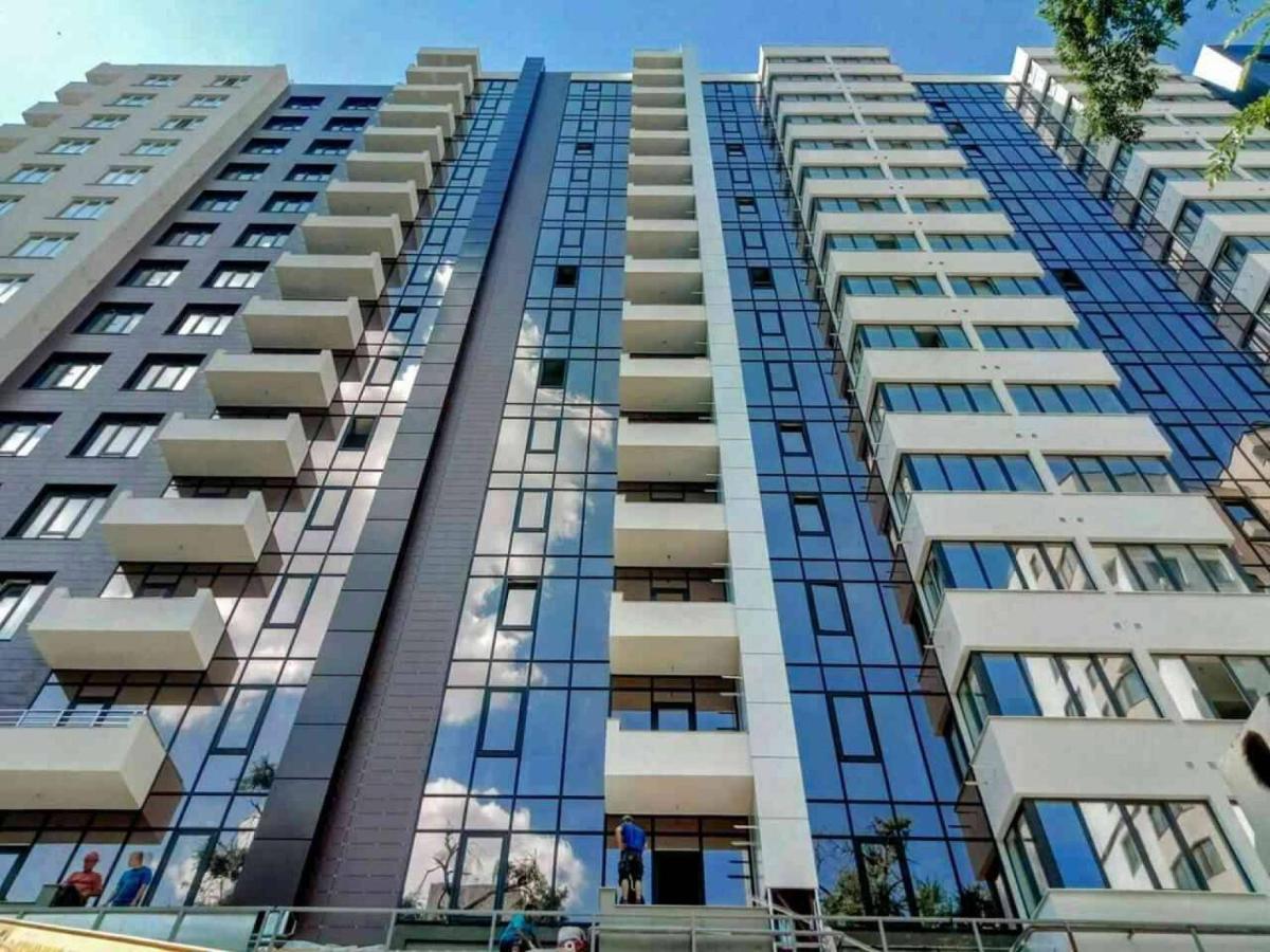Sky House Central Apartment تشيسيناو المظهر الخارجي الصورة