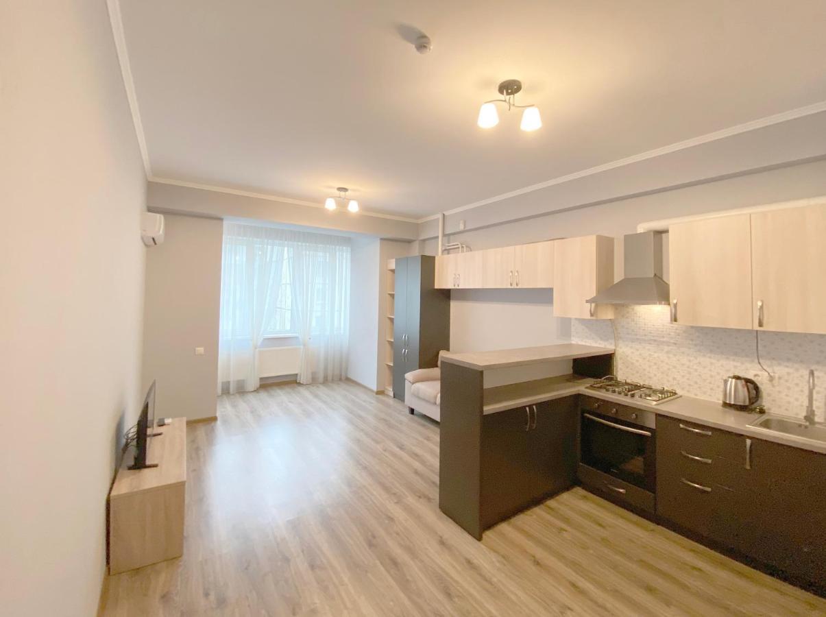 Sky House Central Apartment تشيسيناو المظهر الخارجي الصورة