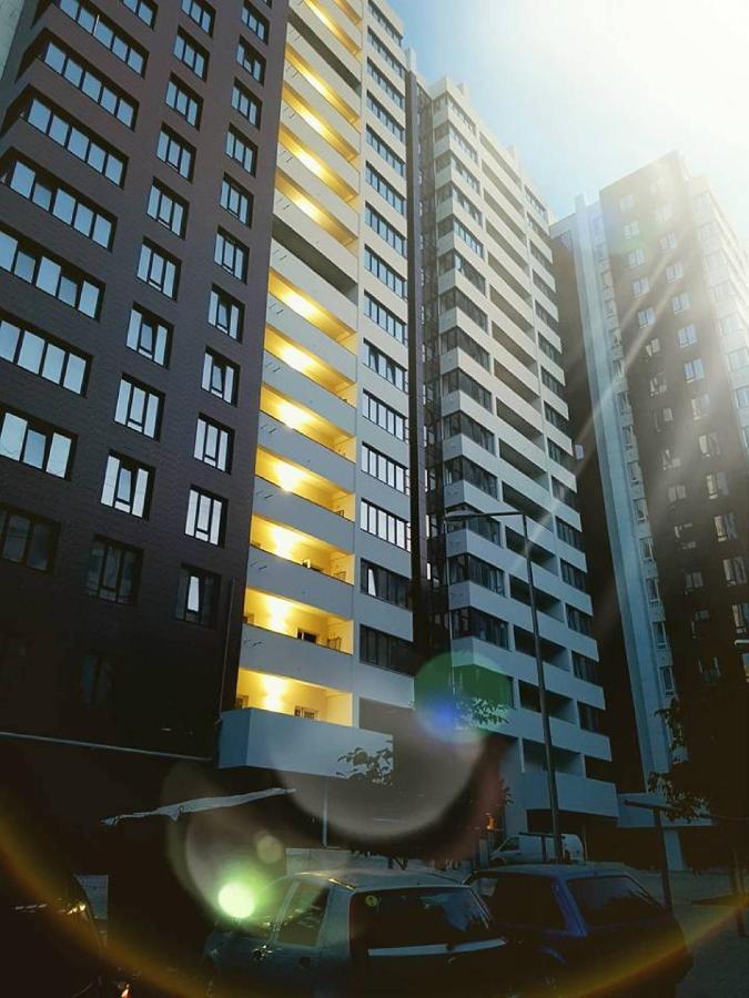 Sky House Central Apartment تشيسيناو المظهر الخارجي الصورة